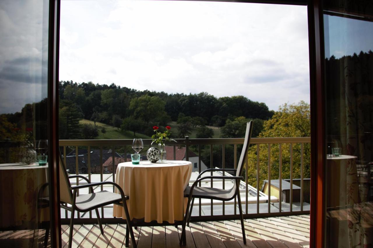 Hotel Kupfer-Dachl Katzelsdorf Zewnętrze zdjęcie