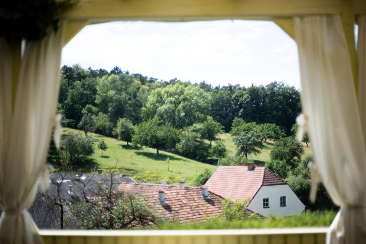 Hotel Kupfer-Dachl Katzelsdorf Zewnętrze zdjęcie